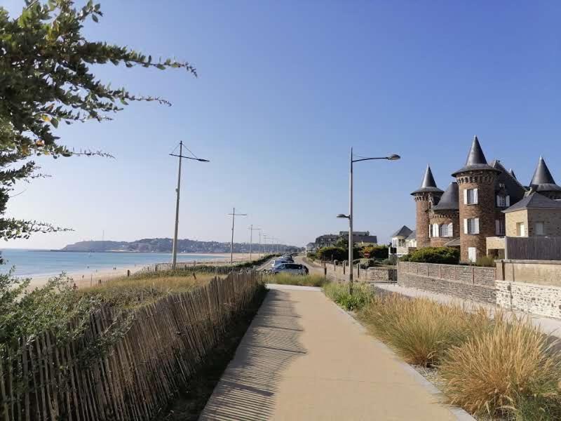 Le Petit Logis De Barneville Plage Wc Exterieur Buitenkant foto